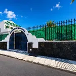 Appartement Chez Carmen Allegranza - Pool View - By Lanzarote *