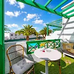 Chez Carmen Allegranza - Pool View - By Lanzarote