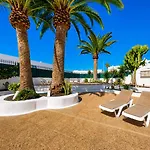 Chez Carmen Allegranza - Pool View - By Lanzarote Daire *
